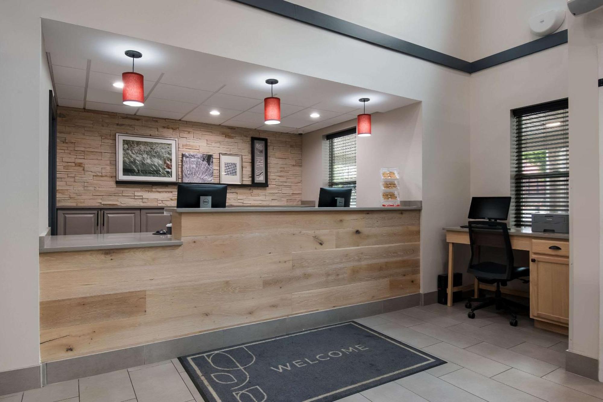 Country Inn & Suites By Radisson, Harrisburg Northeast - Hershey Exteriör bild